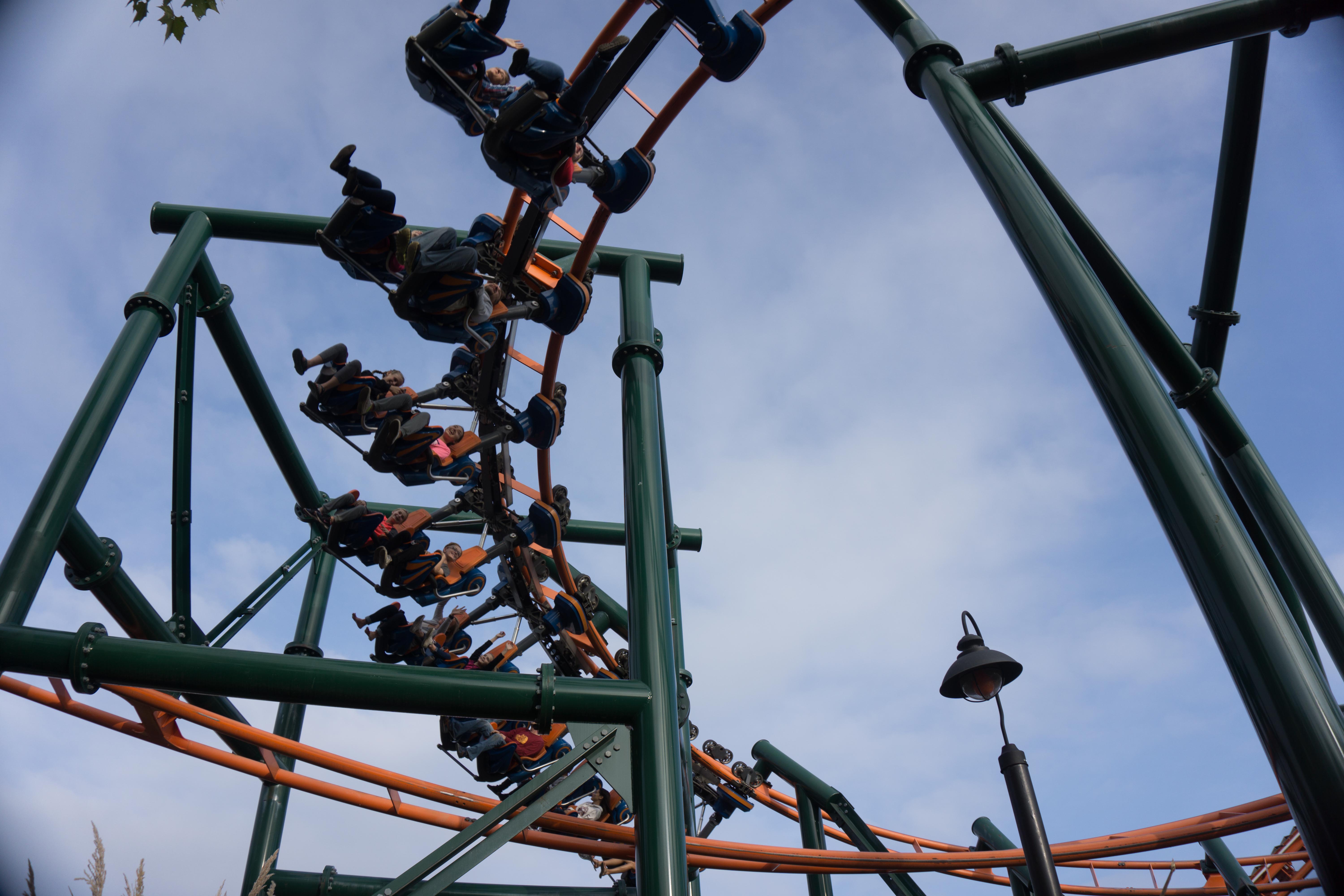 Steel Lasso, a Vekoma family invert